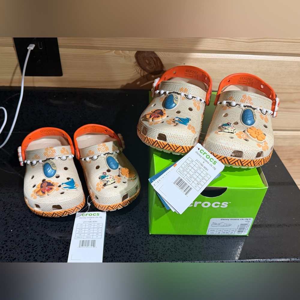 NWT Crocs Kids Disney Moana Classic Clog Size 2 **size 13 sold!